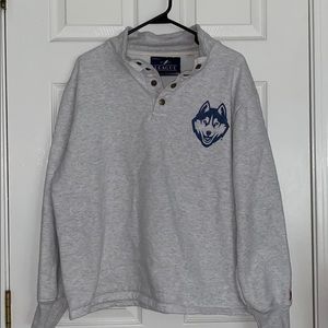 UCONN SWEATSHIRT